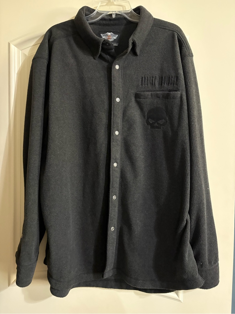 Harley-Davidson Black Men’s Long Sleeve Button-Down Shirt with Subtle Skull